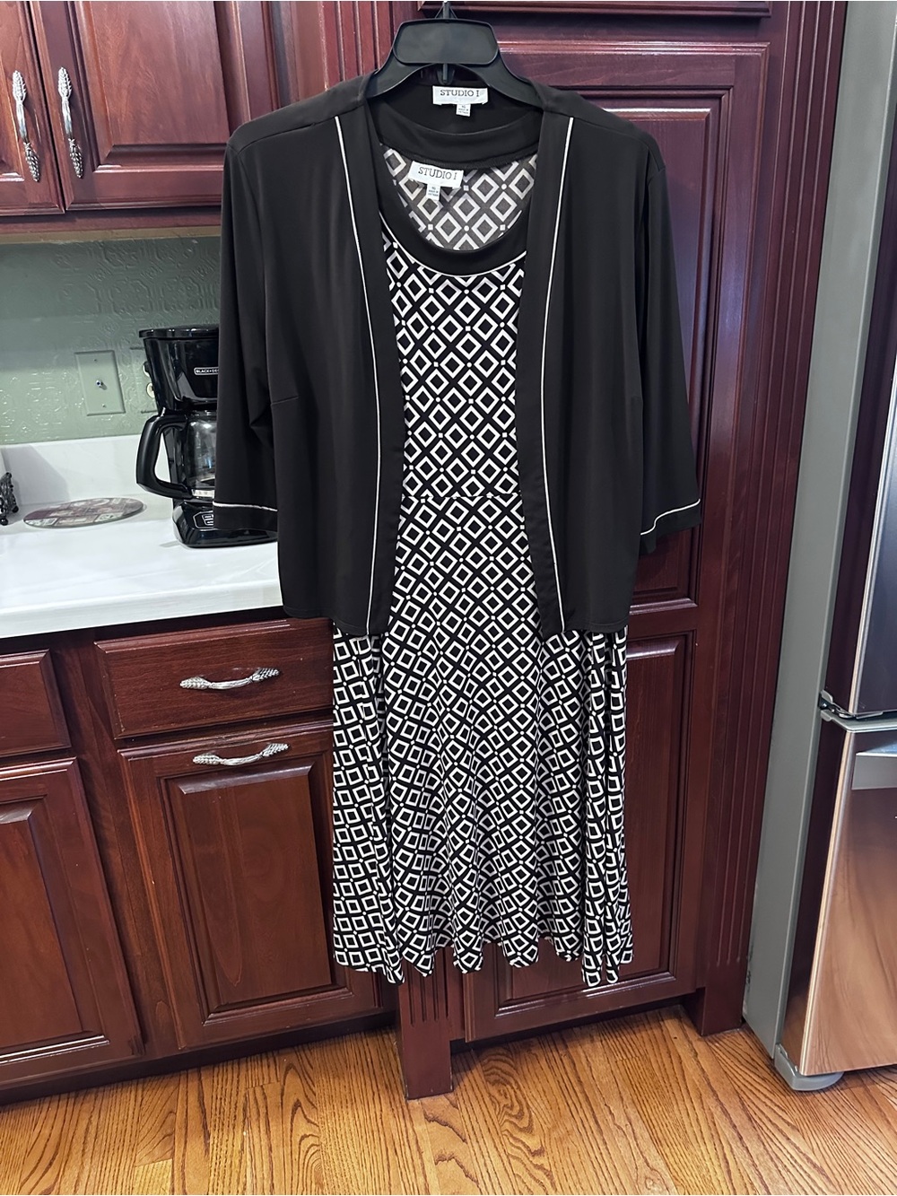 Price firm! Studio I beautiful size 16 3-piece dress set